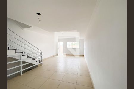 Casa de Condomínio para alugar com 3 quartos, 230m² em Vila Formosa, São Paulo