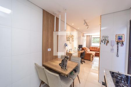 Cozinha de casa de condomínio à venda com 2 quartos, 109m² em Vila Ré, São Paulo