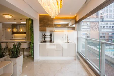 Apartamento para alugar com 2 quartos, 100m² em Jardim das Acacias, São Paulo