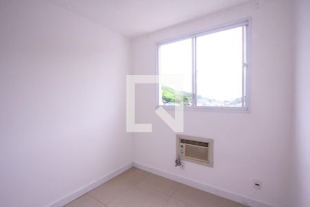 Quarto 1 de apartamento para alugar com 2 quartos, 55m² em Venda da Cruz, São Gonçalo