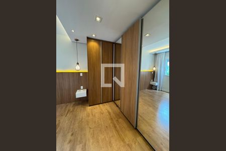 Quarto de apartamento para alugar com 2 quartos, 64m² em Green Valley, Barueri