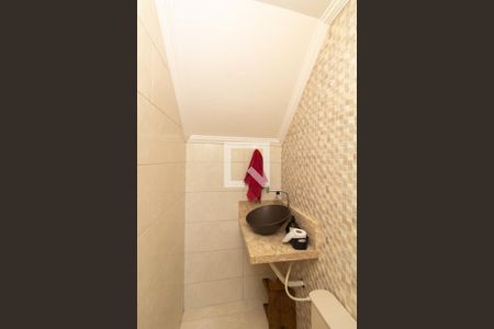 Lavabo de casa para alugar com 4 quartos, 250m² em Jardim Sao Carlos (zona Leste), São Paulo