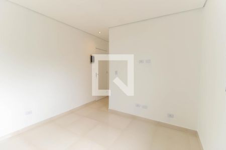 Suíte 1 de casa de condomínio à venda com 2 quartos, 68m² em Vila Carmosina, São Paulo