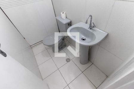 Lavabo de casa de condomínio à venda com 2 quartos, 68m² em Vila Carmosina, São Paulo