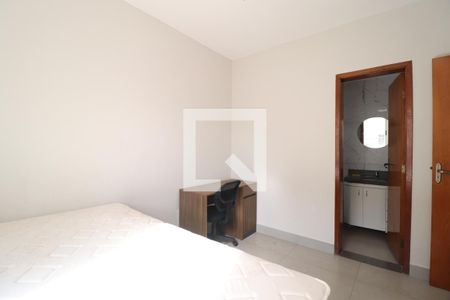 Quarto 1 - Suíte de apartamento para alugar com 2 quartos, 59m² em Santa Mônica, Uberlândia