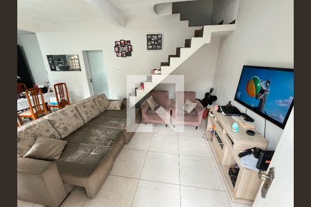 Sala de casa à venda com 9 quartos, 300m² em Pestana, Osasco