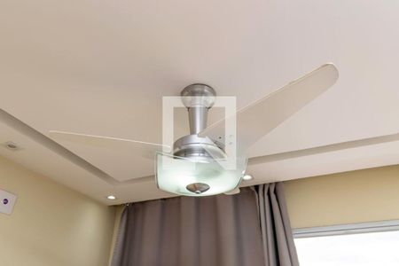 Sala de apartamento para alugar com 2 quartos, 45m² em Irajá, Rio de Janeiro