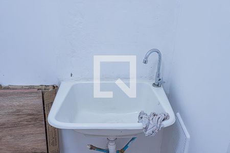 Sala, cozinha e área de serviço de apartamento para alugar com 2 quartos, 40m² em Vila Primavera, São Paulo