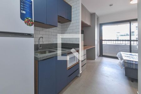 Cozinha de kitnet/studio para alugar com 1 quarto, 25m² em Vila Cordeiro, São Paulo