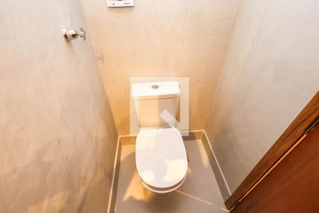 Lavabo de casa à venda com 3 quartos, 120m² em Vila Gumercindo, São Paulo