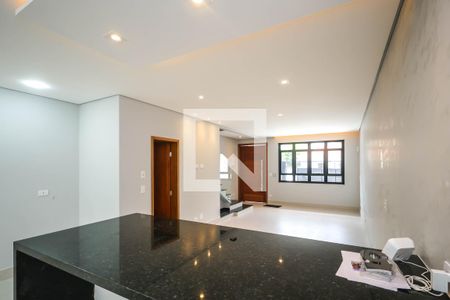 Sala e Cozinha de casa à venda com 3 quartos, 120m² em Vila Gumercindo, São Paulo