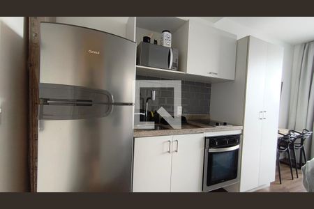 Cozinha de apartamento para alugar com 1 quarto, 23m² em Sé, São Paulo