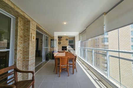 Apartamento para alugar com 3 quartos, 168m² em Parque Enseada, Guarujá