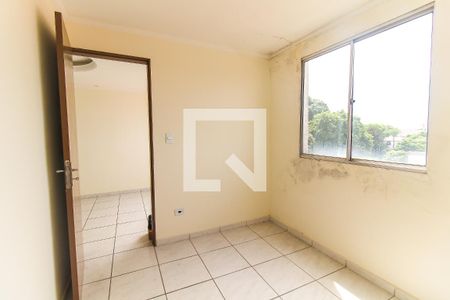 Quarto 1 de apartamento para alugar com 2 quartos, 44m² em Itaim Paulista, São Paulo