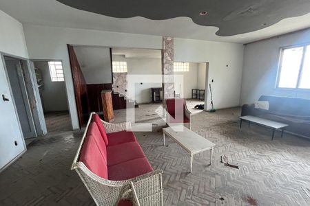Sala de casa à venda com 5 quartos, 700m² em Jardim Guanabara, Rio de Janeiro