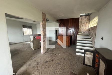 Sala de casa à venda com 5 quartos, 700m² em Jardim Guanabara, Rio de Janeiro