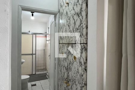 Corredor de apartamento para alugar com 1 quarto, 55m² em José Menino, Santos