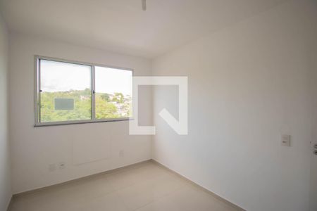 Quarto 2 de apartamento para alugar com 2 quartos, 55m² em Galo Branco, São Gonçalo