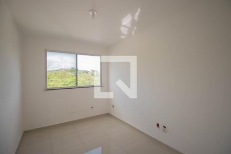 Quarto 1 de apartamento para alugar com 2 quartos, 55m² em Galo Branco, São Gonçalo