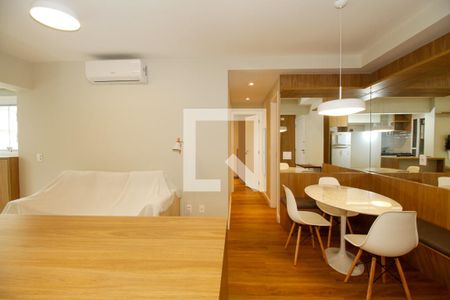 Sala de Estar e Jantar de apartamento para alugar com 2 quartos, 66m² em Paraíso, São Paulo