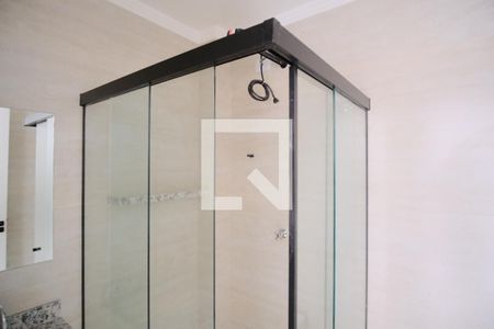 Banheiro de apartamento para alugar com 1 quarto, 30m² em Vila Carrão, São Paulo