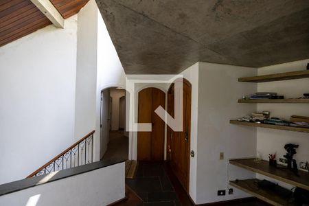 Hall  de casa de condomínio para alugar com 4 quartos, 330m² em Alphaville Residencial Um, Barueri