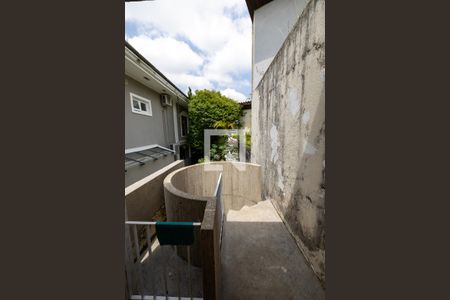Acesso 2 de casa de condomínio para alugar com 4 quartos, 330m² em Alphaville Residencial Um, Barueri