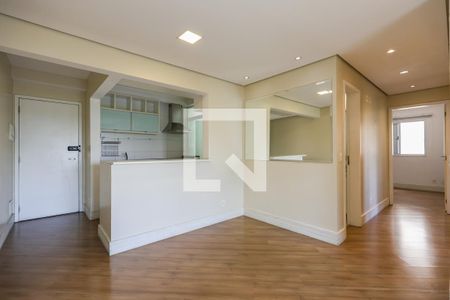 Sala de apartamento à venda com 3 quartos, 70m² em Jardim Maria Rosa, Taboão da Serra
