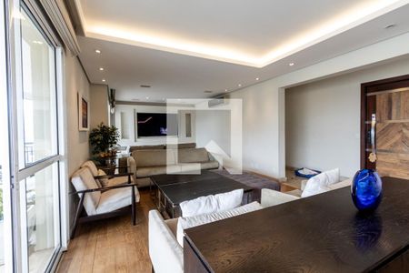 Sala de apartamento à venda com 3 quartos, 206m² em Perdizes, São Paulo