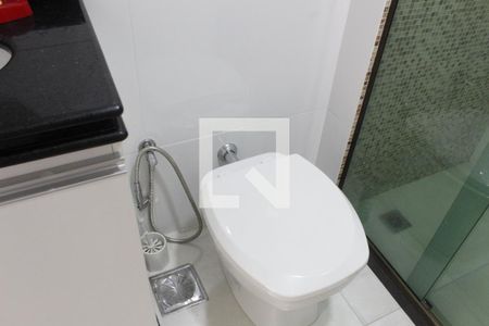 Banheiro de apartamento à venda com 1 quarto, 51m² em Rio Comprido, Rio de Janeiro