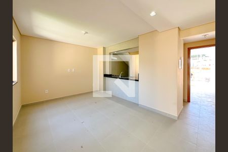 Sala de casa para alugar com 2 quartos, 102m² em Forquilhas, São José