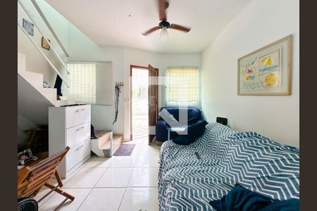 Sala de TV de apartamento para alugar com 2 quartos, 70m² em Ingleses Norte, Florianópolis