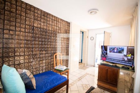 Sala 2 de casa à venda com 4 quartos, 230m² em Carlos Prates, Belo Horizonte