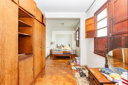 Quarto 1 de casa à venda com 4 quartos, 230m² em Carlos Prates, Belo Horizonte