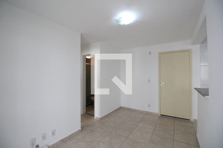 Sala de apartamento para alugar com 2 quartos, 55m² em Taquara, Rio de Janeiro