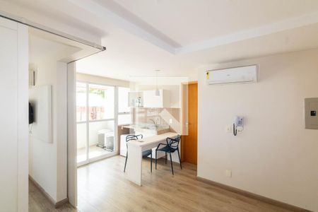 Sala/Cozinha de kitnet/studio para alugar com 2 quartos, 32m² em Campo Grande, Rio de Janeiro