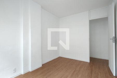 Quarto 1 de apartamento à venda com 2 quartos, 60m² em Taquara, Rio de Janeiro