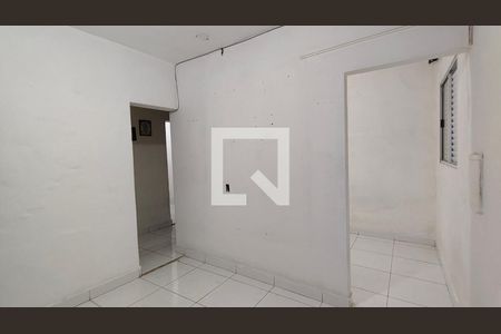 Casa para alugar com 2 quartos, 65m² em Jardim Bandeirantes, São Paulo