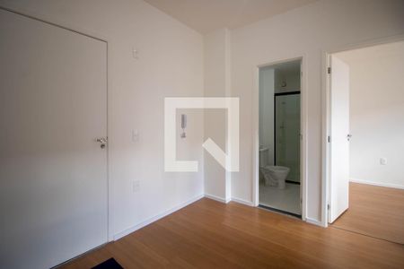 Sala/Cozinha de apartamento para alugar com 2 quartos, 30m² em Jardim Monte Kemel, São Paulo