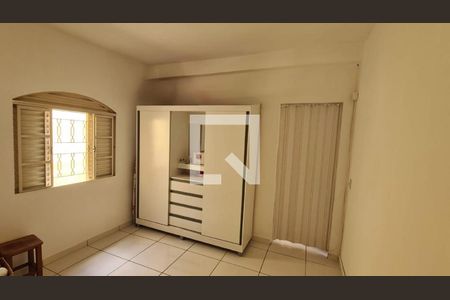 Casa à venda com 3 quartos, 85m² em Vila do Castelo, São Paulo