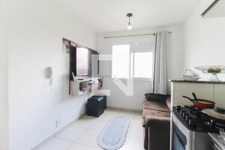 Sala - Cozinha de apartamento para alugar com 2 quartos, 32m² em Colônia (zona Leste), São Paulo