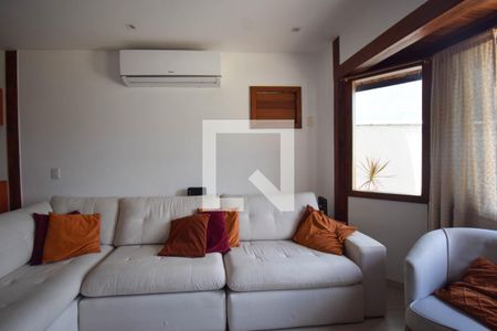 Sala de casa de condomínio para alugar com 4 quartos, 400m² em Freguesia (jacarepaguá), Rio de Janeiro