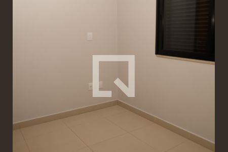 Suíte 1 de casa de condomínio para alugar com 3 quartos, 181m² em Alphaville Araguaia, Goiânia