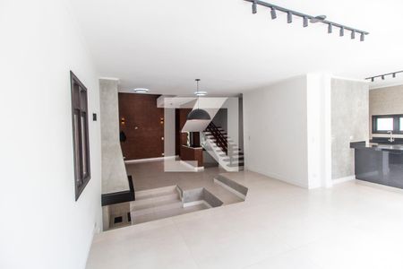 Sala de casa de condomínio à venda com 5 quartos, 360m² em Alphaville, Santana de Parnaíba
