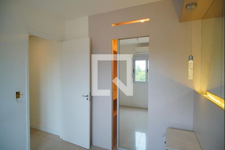 Quarto 1 de apartamento para alugar com 2 quartos, 48m² em Jardim Itu, Porto Alegre