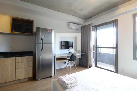 Sala/Quarto de kitnet/studio para alugar com 1 quarto, 28m² em Indianópolis, São Paulo
