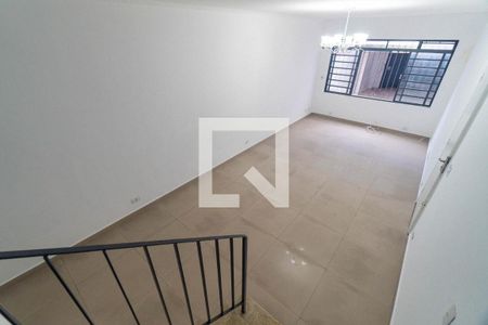 Casa para alugar com 3 quartos, 118m² em Vila Campestre, São Paulo