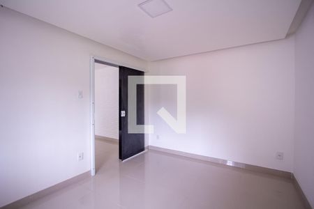 Quarto de casa para alugar com 1 quarto, 125m² em Paraíso, São Gonçalo