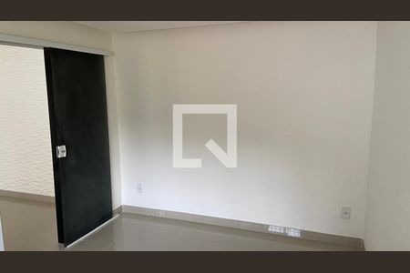 Sala de casa para alugar com 1 quarto, 125m² em Paraíso, São Gonçalo