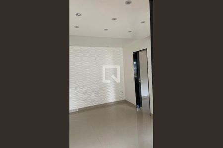 Sala de casa para alugar com 1 quarto, 125m² em Paraíso, São Gonçalo